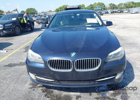 2011 BMW 528I из США, поврежденный, VIN WBAFR1C57BC749938